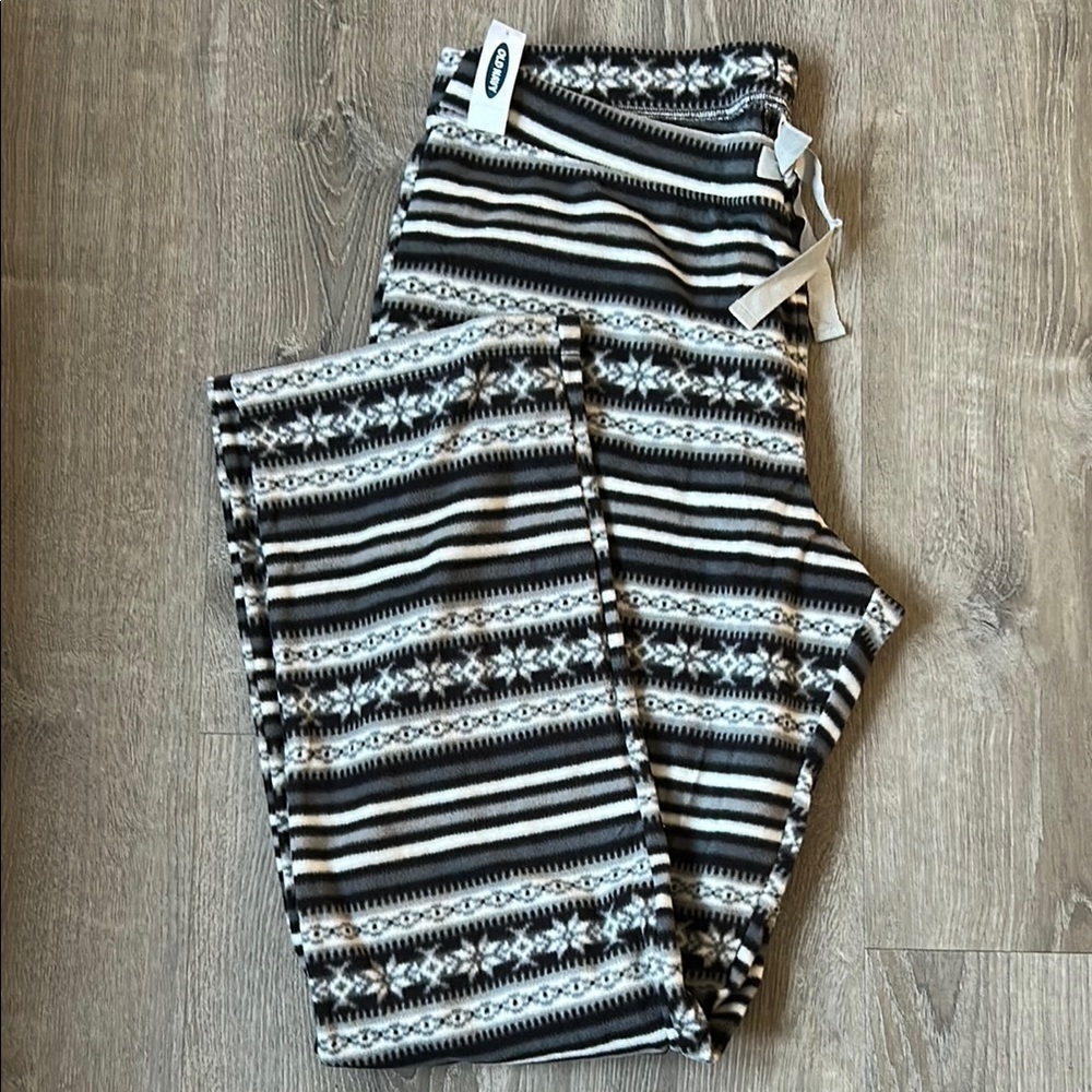 Old Navy Black and White Striped pijama pants
